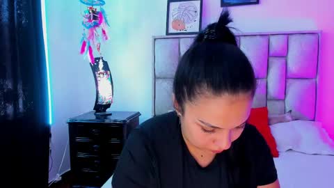     online show from 05-06-26, 06:46