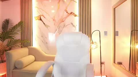 Snapshot of brianalane chatting on 06-13-26, 07:01 Briana Lane online show from 06-13-26, 07:01
