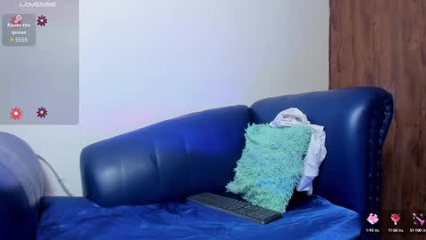 Snapshot of brianna_hard chatting on 10-01-25, 04:51 Brianna online show from 10-01-25, 04:51