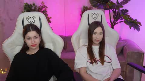 Snapshot of bright_diamonds_054 chatting on 02-13-25, 05:44 Diamonds Girls online show from 02-13-25, 05:44