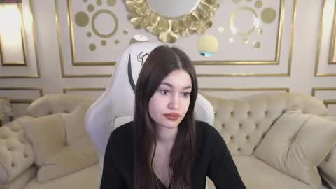 Snapshot of bright_diamonds_054 chatting on 02-14-25, 06:29 Diamonds Girls online show from 02-14-25, 06:29