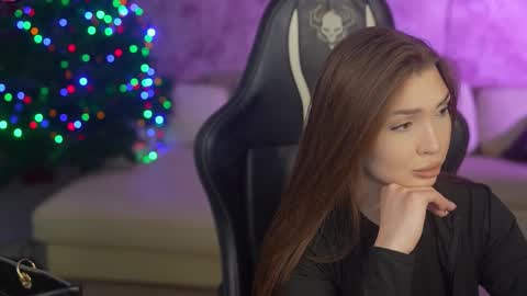 Diamonds Girls online show from 01-12-26, 08:52