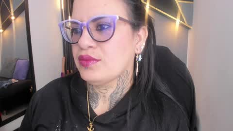 BRIGITTE online show from 05-12-26, 01:58