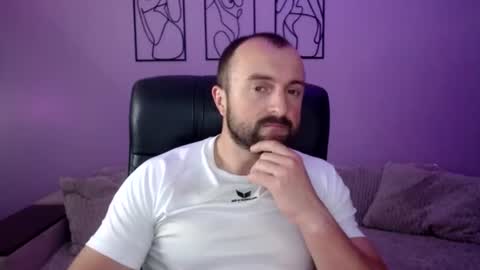brindlefly69 online show from 06-12-26, 10:47