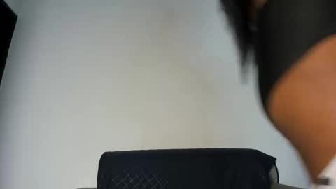 Snapshot of brionygip chatting on 12-18-25, 12:22 ANGIE online show from 12-18-25, 12:22