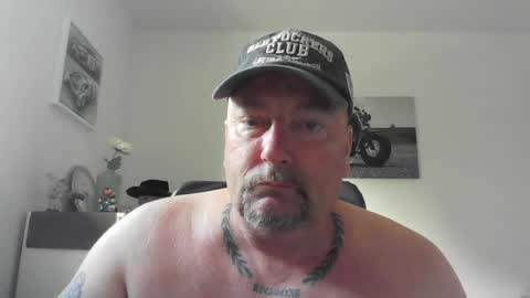 Brisco schner Schwanz online show from 07-04-26, 06:08