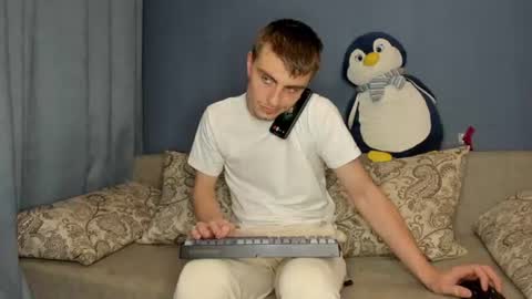 bristlebback online show from 06-15-26, 05:04