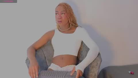 Brit Davis Room online show from 03-03-26, 02:34