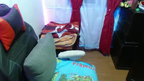 Snapshot of britannysexxy chatting on 02-06-25, 03:06 scarleth follow mee 3 kis online show from 02-06-25, 03:06
