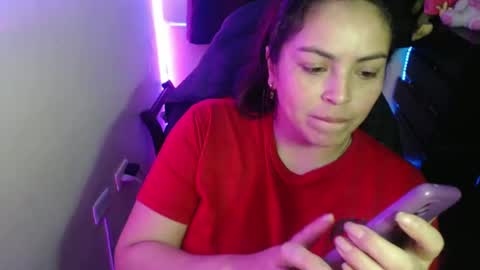 Snapshot of britannysexxy chatting on 03-04-25, 02:17 scarleth follow mee 3 kis online show from 03-04-25, 02:17