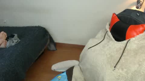 Snapshot of britannysexxy chatting on 09-19-25, 01:18 scarleth follow mee 3 kis online show from 09-19-25, 01:18