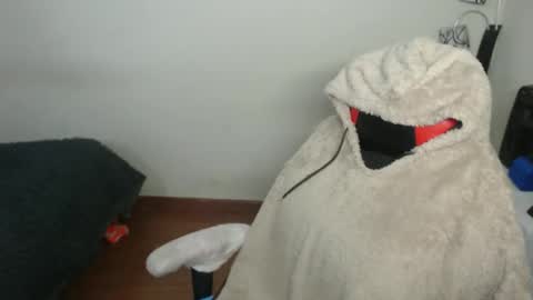 Snapshot of britannysexxy chatting on 10-21-25, 02:01 scarleth follow mee 3 kis online show from 10-21-25, 02:01