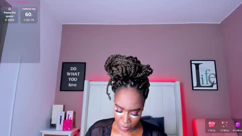 Snapshot of britanymooree chatting on 01-07-26, 07:27 Britany online show from 01-07-26, 07:27