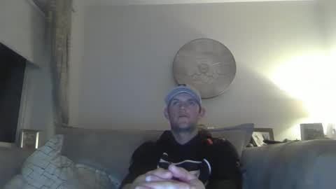 Snapshot of britbigdick1992 chatting on 04-25-26, 09:12 britbigdick1992 online show from 04-25-26, 09:12