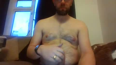 Snapshot of britguy6985 chatting on 12-14-24, 04:09 britguy6985 online show from 12-14-24, 04:09