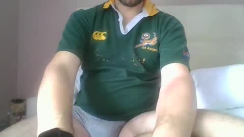 Snapshot of britguy6985 chatting on 01-06-25, 02:03 britguy6985 online show from 01-06-25, 02:03