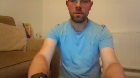 Snapshot of britguy6985 chatting on 10-06-25, 07:22 britguy6985 online show from 10-06-25, 07:22