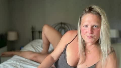 British Bella online show from 08-03-26, 12:43