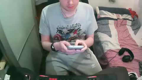 Snapshot of britishtom93 chatting on 03-27-26, 12:27 British Tom online show from 03-27-26, 12:27