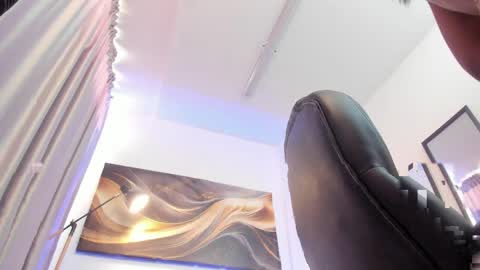 Britney online show from 04-01-26, 01:23