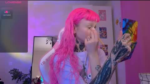 Britney online show from 10-11-25, 07:56