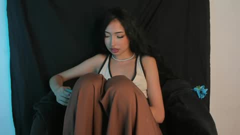 Snapshot of britney_rose13 chatting on 03-15-26, 05:13 britney rose online show from 03-15-26, 05:13