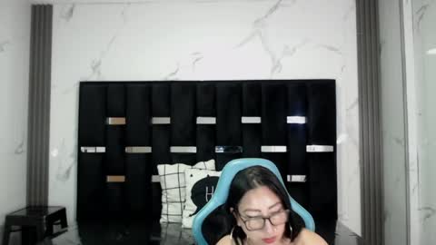 Britney  online show from 04-08-26, 02:33