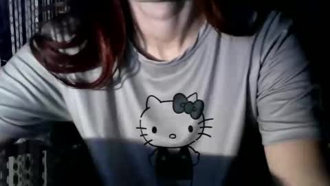 Snapshot of britneyamy chatting on 11-10-25, 10:42 Britney online show from 11-10-25, 10:42