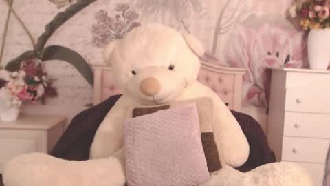 britneybarker online show from 01-09-26, 03:09