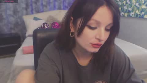 Snapshot of britneybarker chatting on 07-02-26, 07:53 britneybarker online show from 07-02-26, 07:53