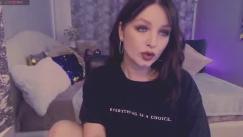 Snapshot of britneybarker chatting on 07-26-26, 05:37 britneybarker online show from 07-26-26, 05:37