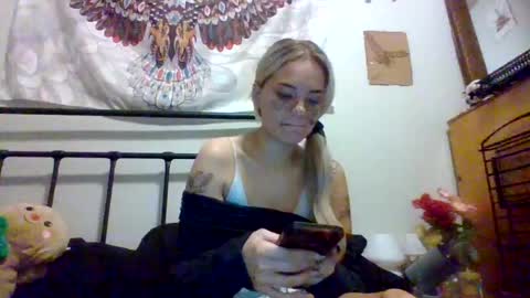britneycherry08 online show from 08-01-26, 09:57