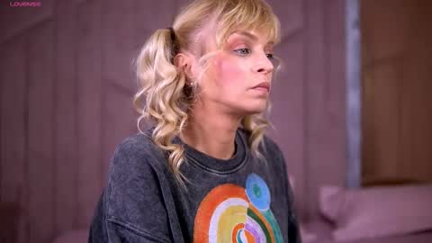 britneyhudson online show from 12-21-25, 08:54