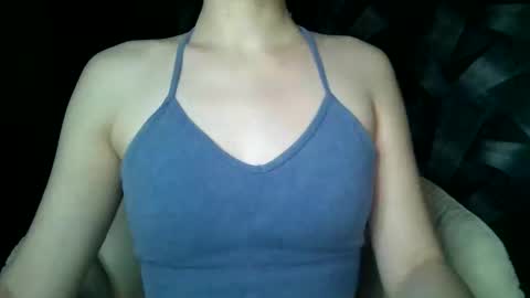 Snapshot of britneykittens chatting on 01-10-25, 12:36 BritneyKittens online show from 01-10-25, 12:36