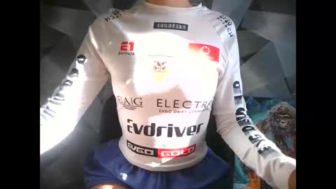 Snapshot of britneykittens chatting on 10-15-25, 05:18 BritneyKittens online show from 10-15-25, 05:18