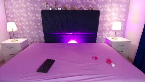 Snapshot of britneysweet_ chatting on 06-27-26, 05:51 BritneySweet online show from 06-27-26, 05:51