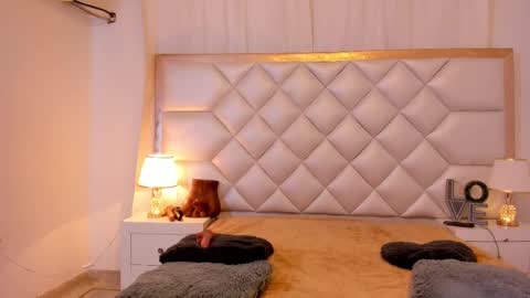 Brittany  online show from 10-04-25, 07:23