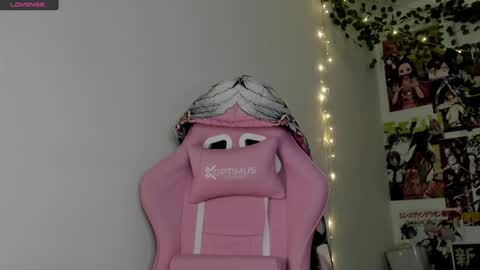 maru miaw   Please help me to reach 100 thumbs up online show from 12-19-24, 10:53