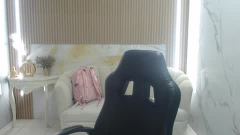 Britt  online show from 04-29-26, 03:10