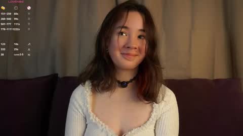 Snapshot of britthe chatting on 12-04-25, 12:25 Lina online show from 12-04-25, 12:25