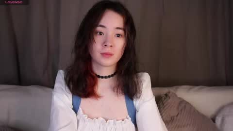 Snapshot of britthe chatting on 01-07-26, 01:02 Lina online show from 01-07-26, 01:02