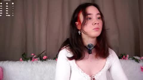 Snapshot of britthe chatting on 02-02-26, 11:31 Lina online show from 02-02-26, 11:31