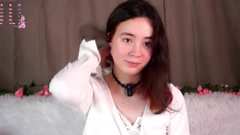 Snapshot of britthe chatting on 02-07-26, 11:25 Lina online show from 02-07-26, 11:25