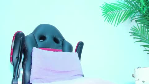 BRIYIT     online show from 01-30-25, 09:15