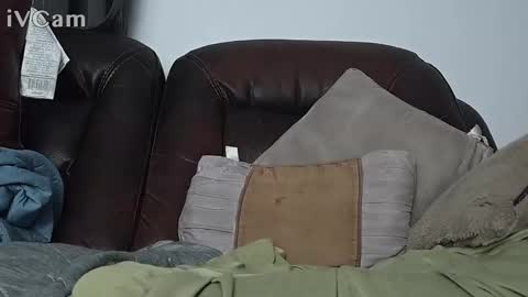 Snapshot of broadchatib chatting on 12-22-25, 08:33 broadchatib online show from 12-22-25, 08:33