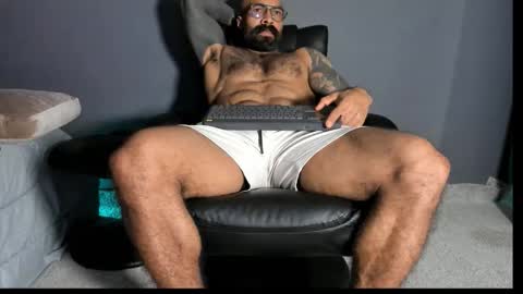 Snapshot of brockhurn_ chatting on 10-17-25, 11:51 brockhurn_ online show from 10-17-25, 11:51