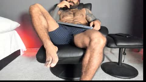 Snapshot of brockhurn_ chatting on 11-11-25, 10:54 brockhurn_ online show from 11-11-25, 10:54