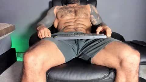 Snapshot of brockhurn_ chatting on 11-24-25, 12:54 brockhurn_ online show from 11-24-25, 12:54