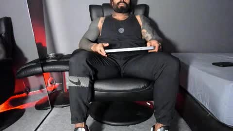 Snapshot of brockhurn_ chatting on 12-14-25, 11:09 brockhurn_ online show from 12-14-25, 11:09