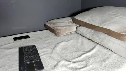 Snapshot of brockhurn_ chatting on 12-19-25, 12:39 brockhurn_ online show from 12-19-25, 12:39